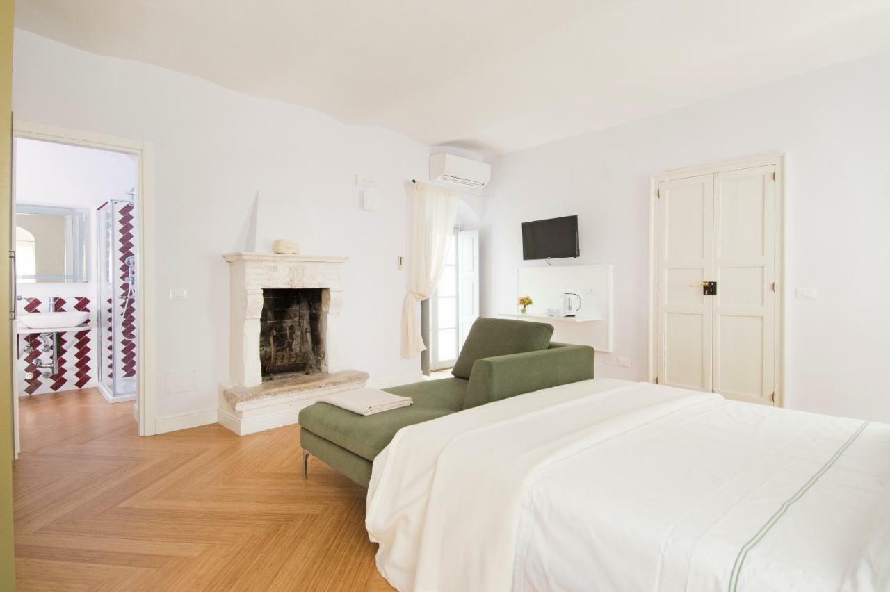 ヴィエステ Dimora Cumma Mari Bed & Breakfast エクステリア 写真